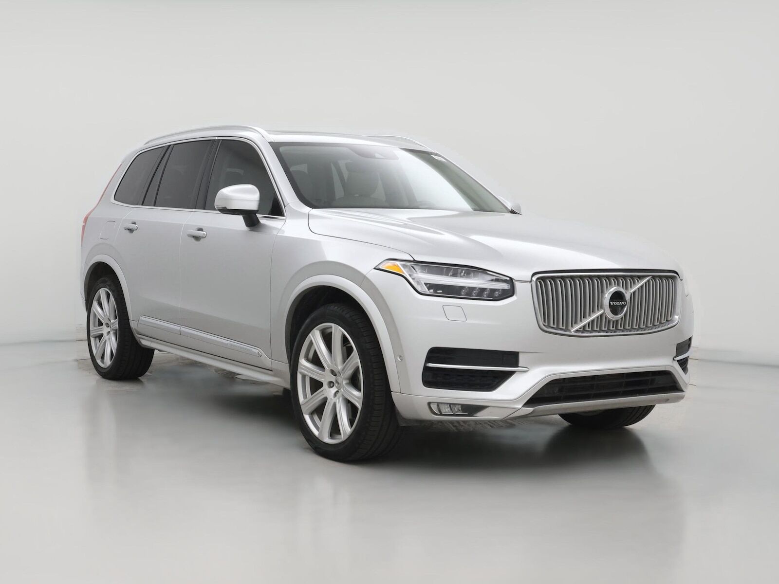 2019 VOLVO XC90