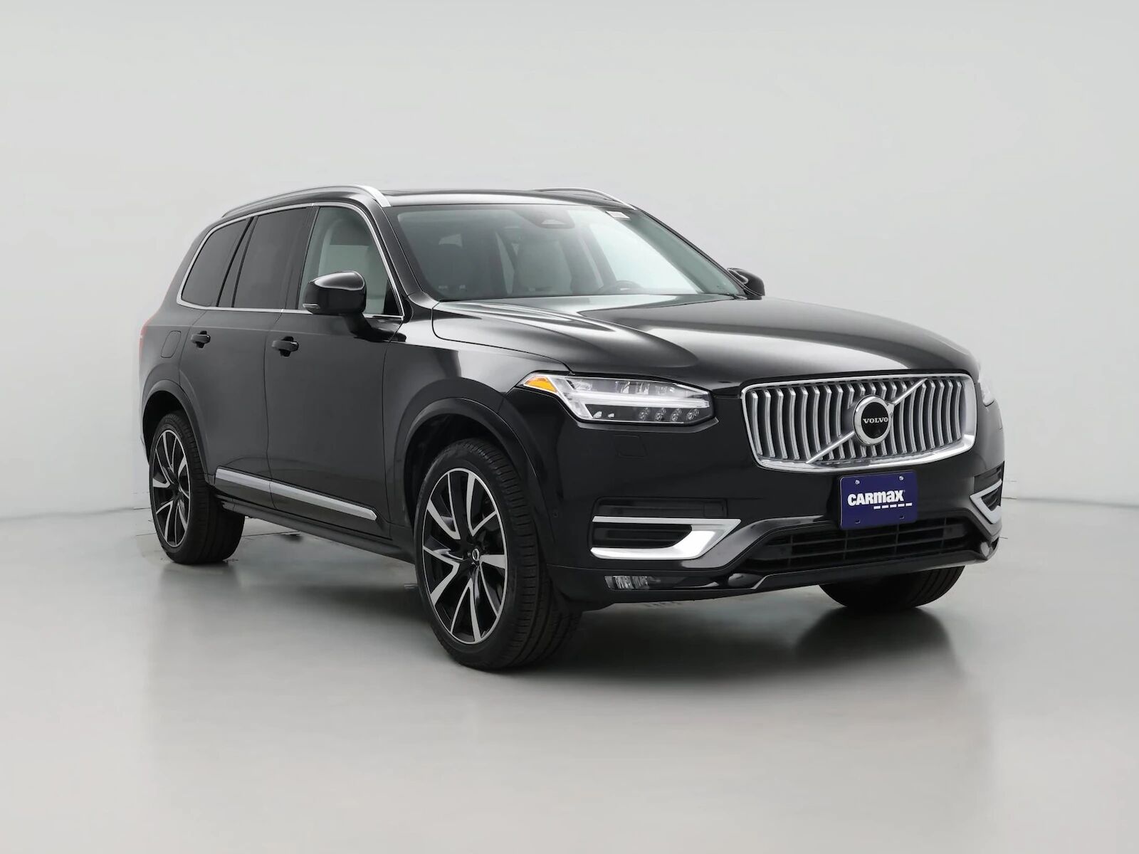 2023 VOLVO XC90