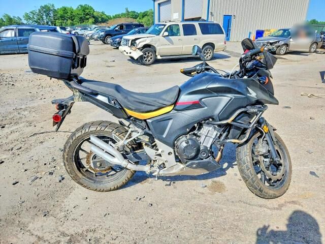 2015 HONDA CB