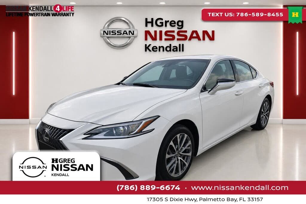 2022 LEXUS ES