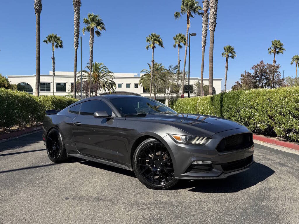 2015 FORD Mustang