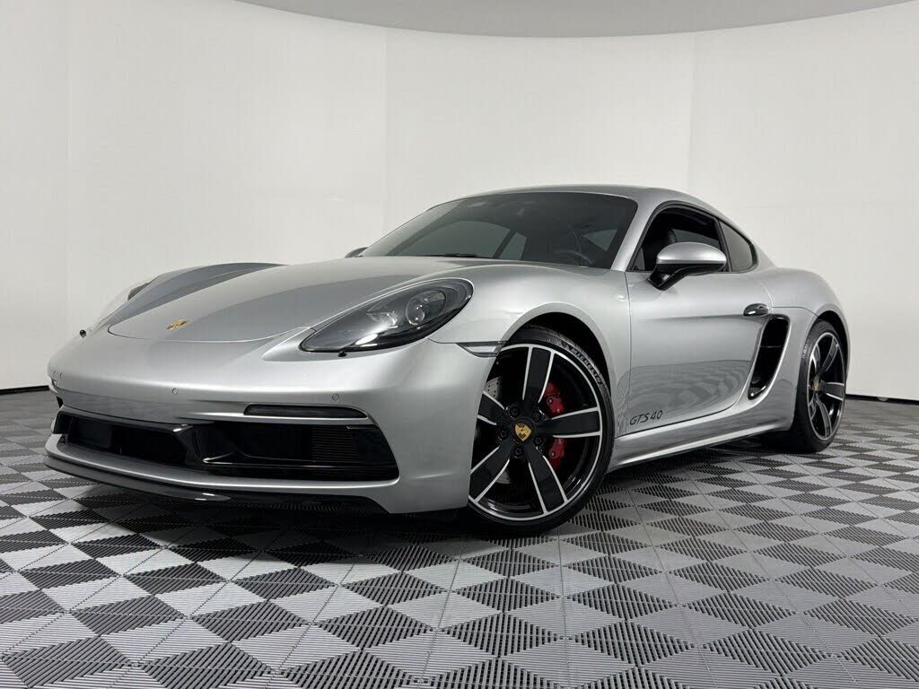 2023 PORSCHE 718