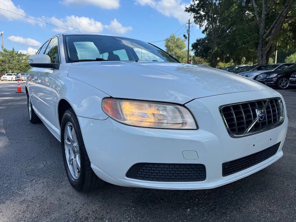 2008 VOLVO V70