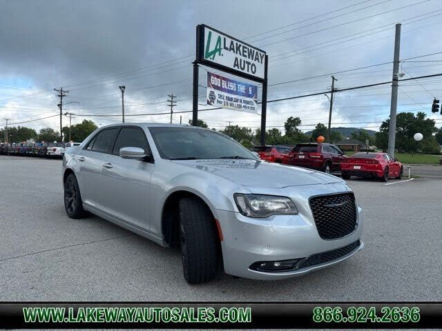 2020 CHRYSLER 300