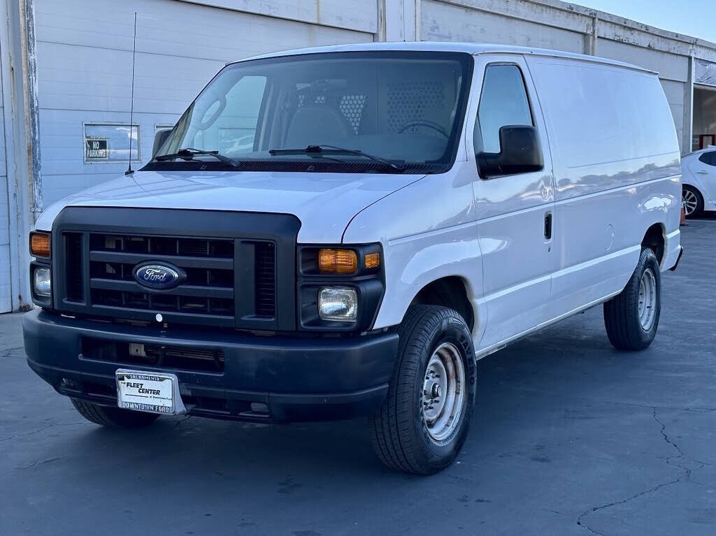 2008 FORD E-250