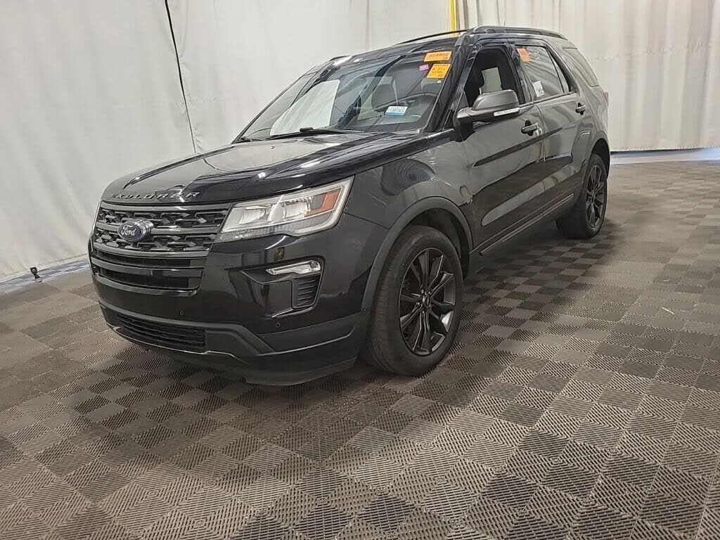 2019 FORD Explorer