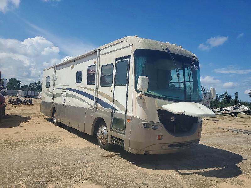 2001 FREIGHTLINER XC-S Straight Rail Rear Engine Motor Home Chassis