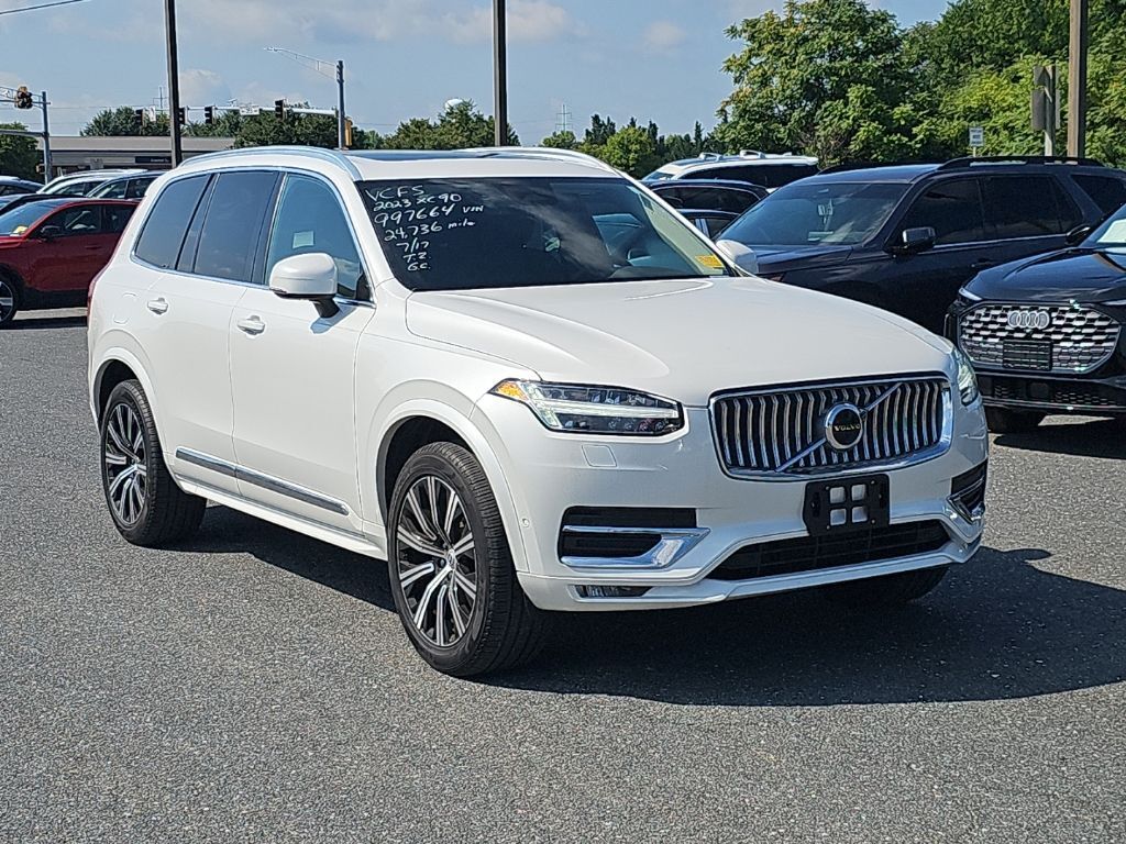 2023 VOLVO XC90