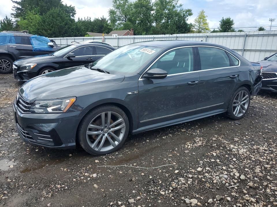 2017 VOLKSWAGEN Passat