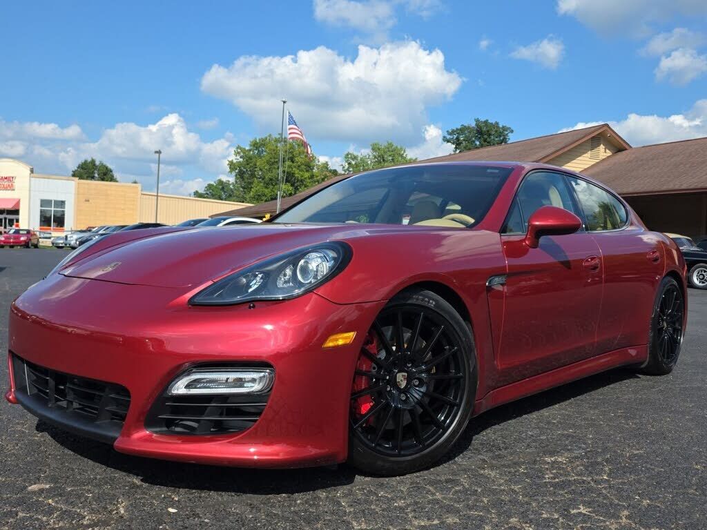2013 PORSCHE Panamera