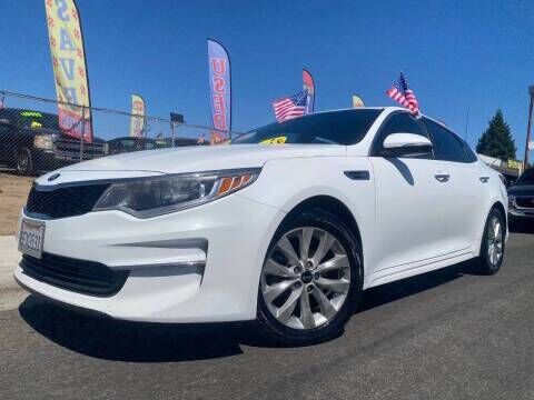 2017 KIA Optima