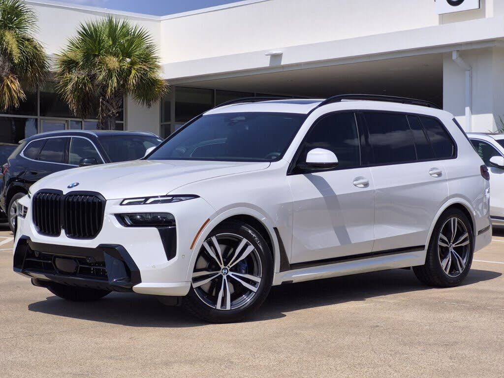 2025 BMW X7
