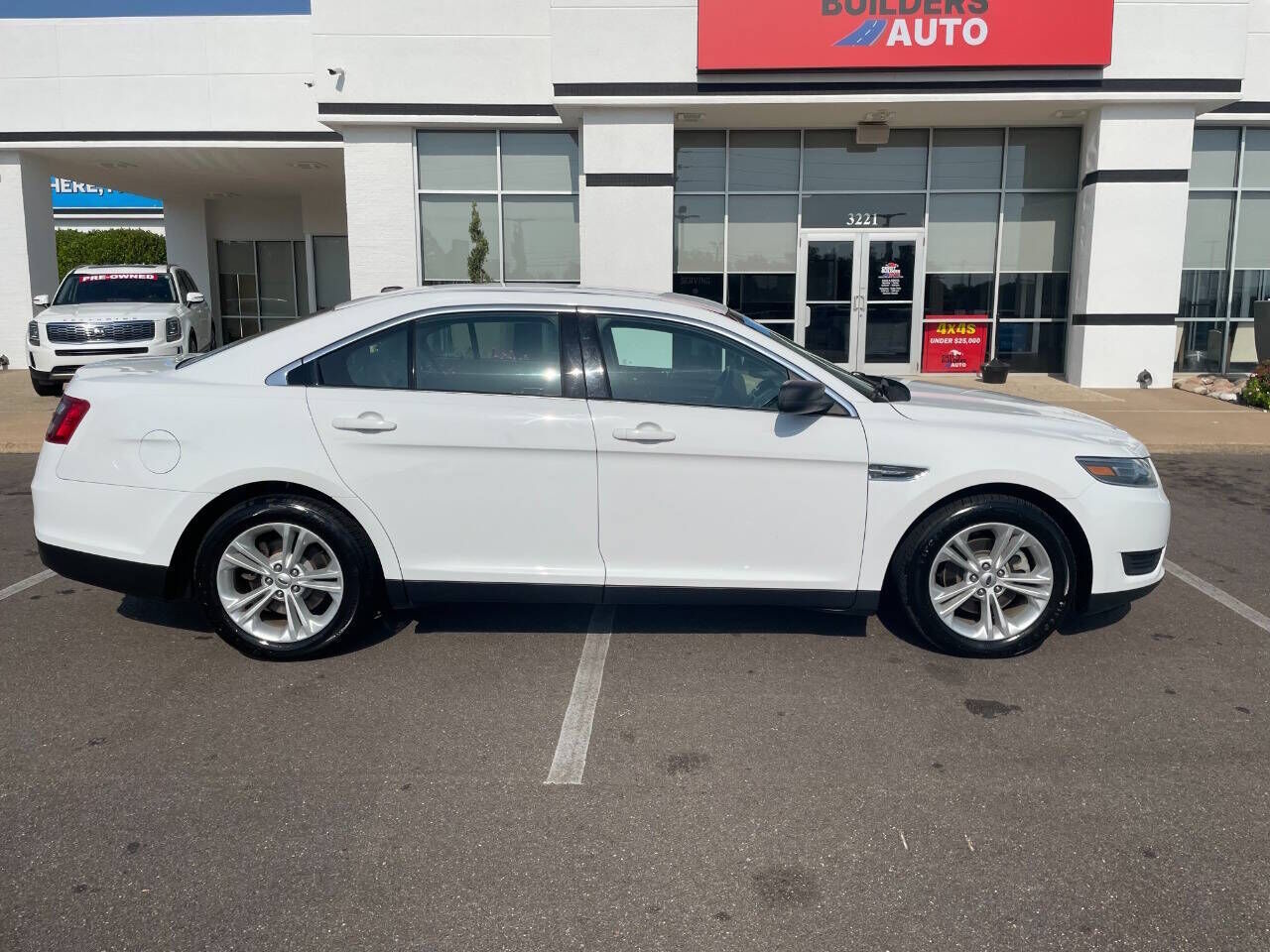 2019 FORD Taurus