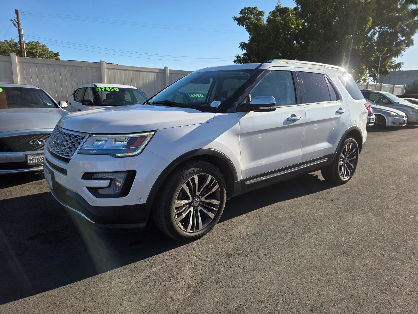 2017 FORD Explorer