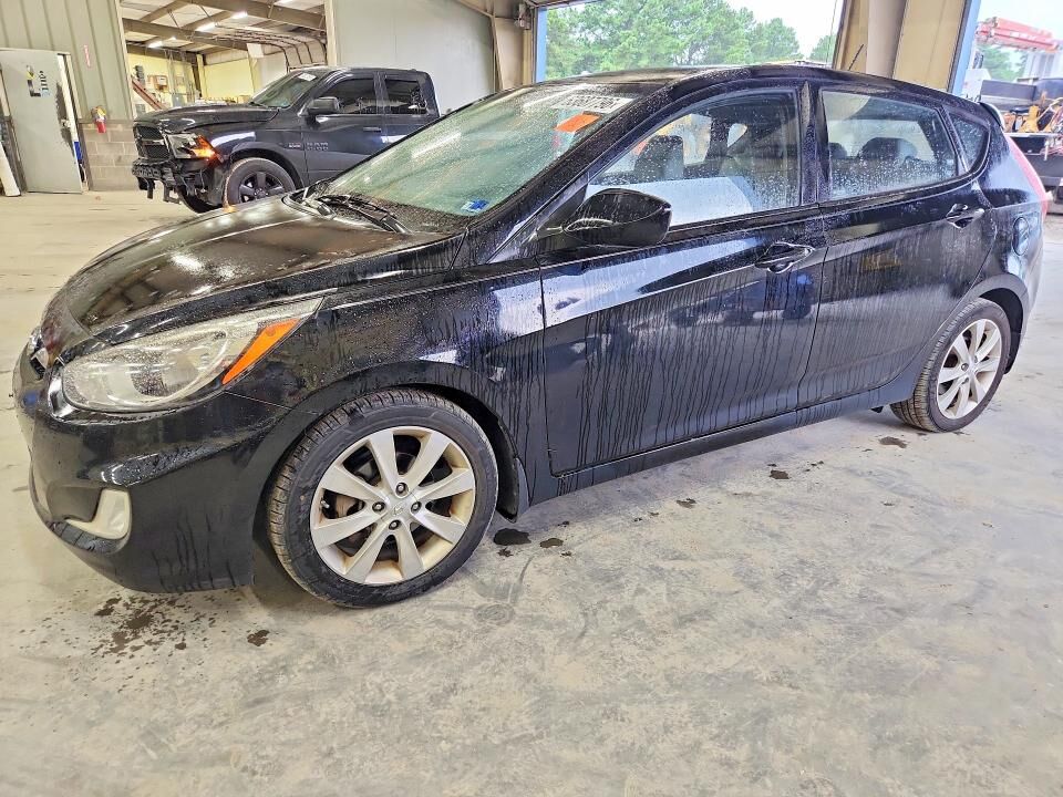 2012 HYUNDAI Accent