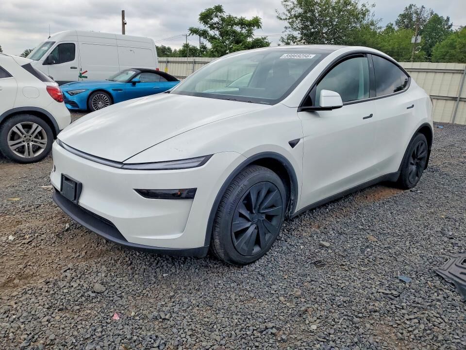 2026 TESLA Model Y