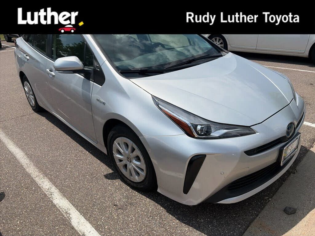 2022 TOYOTA PRIUS