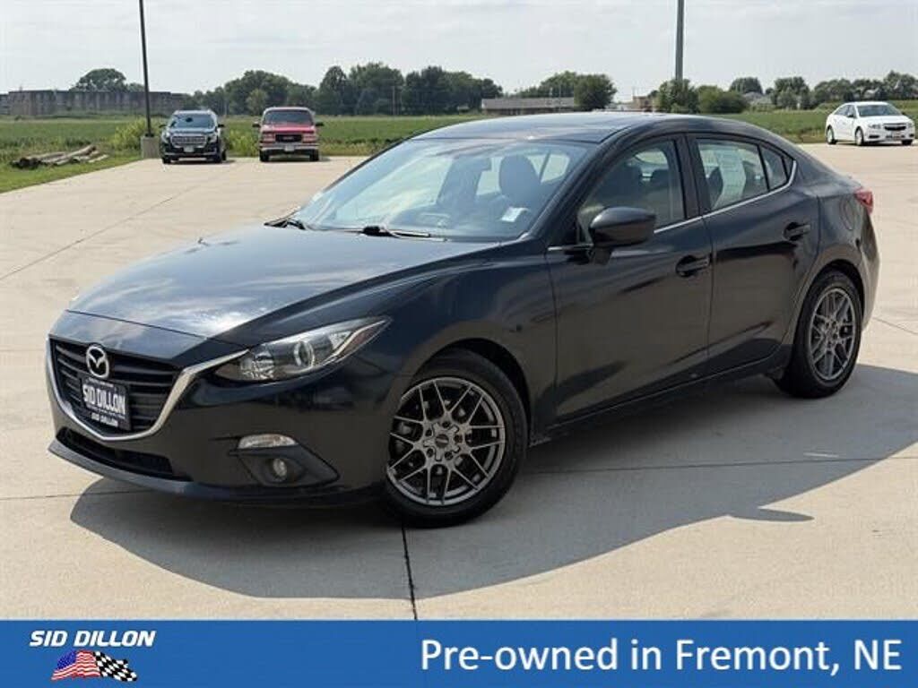 2016 MAZDA Mazda3