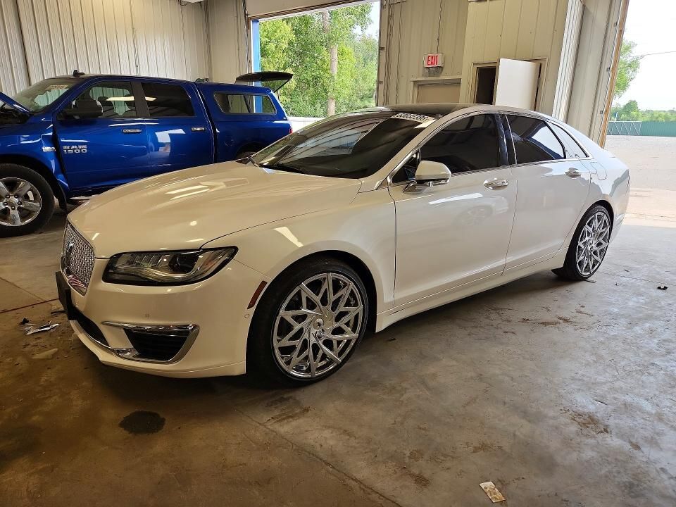 2017 LINCOLN MKZ