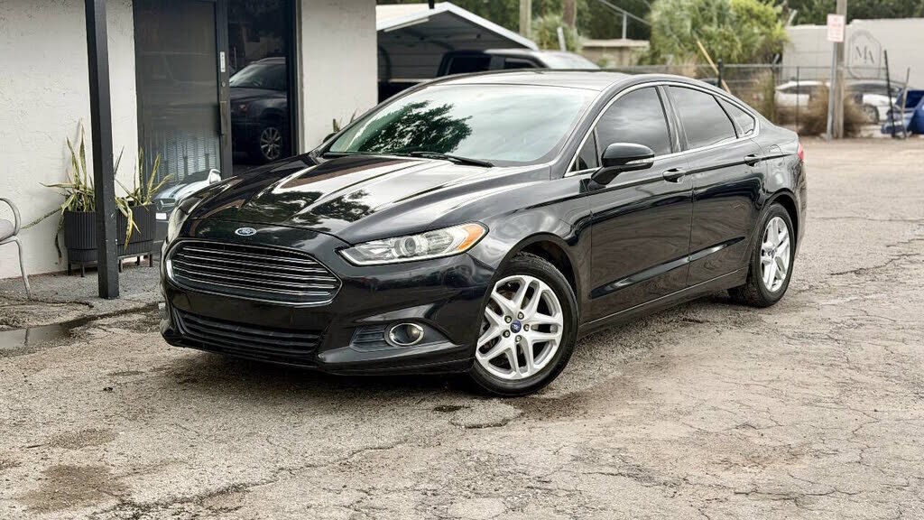 2013 FORD Fusion