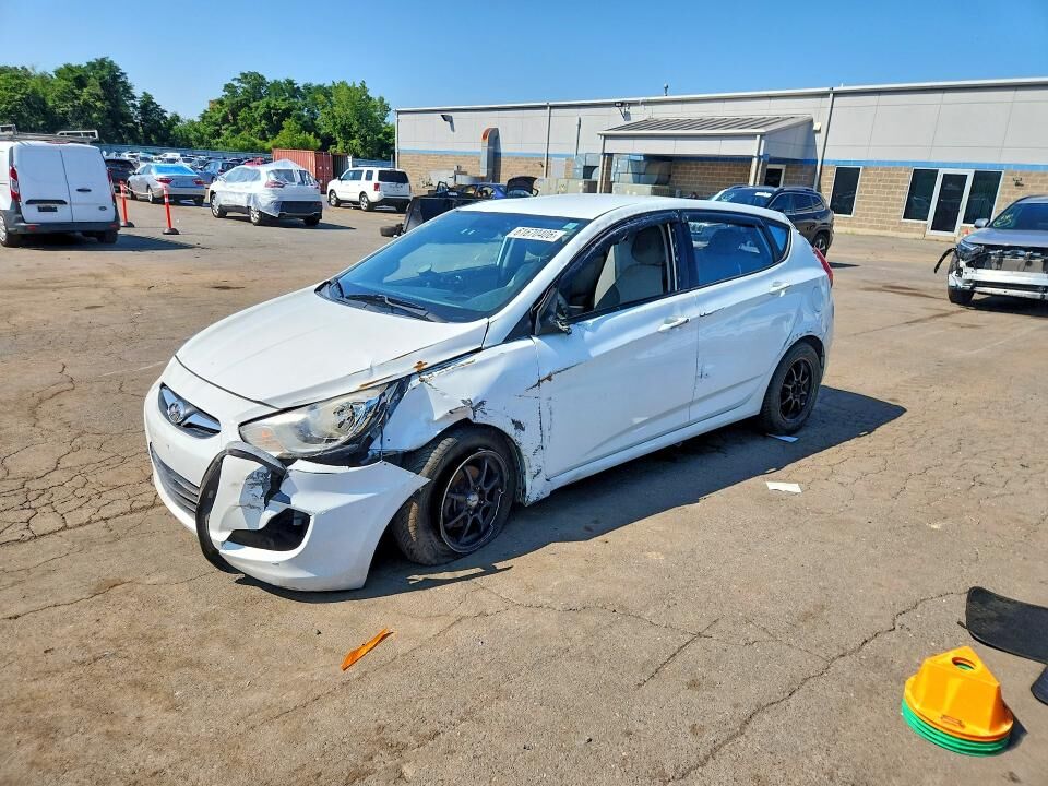 2014 HYUNDAI Accent