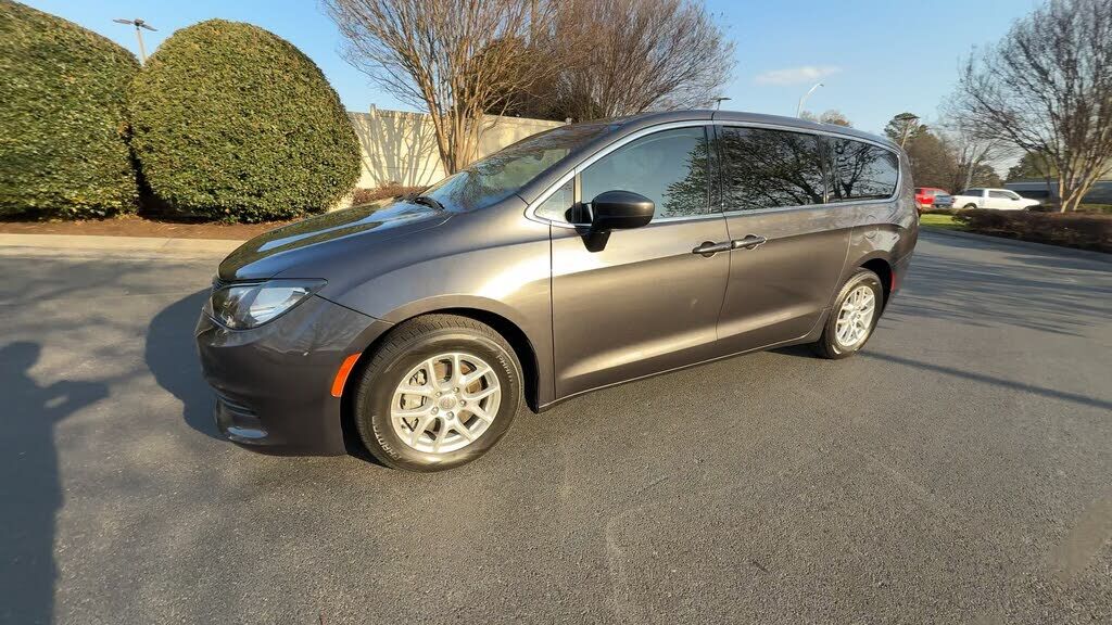 2017 CHRYSLER Pacifica