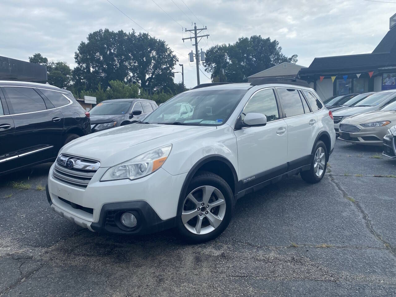 2013 SUBARU Outback