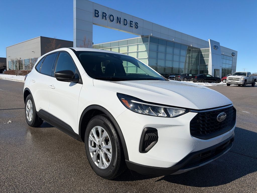 2025 FORD Escape