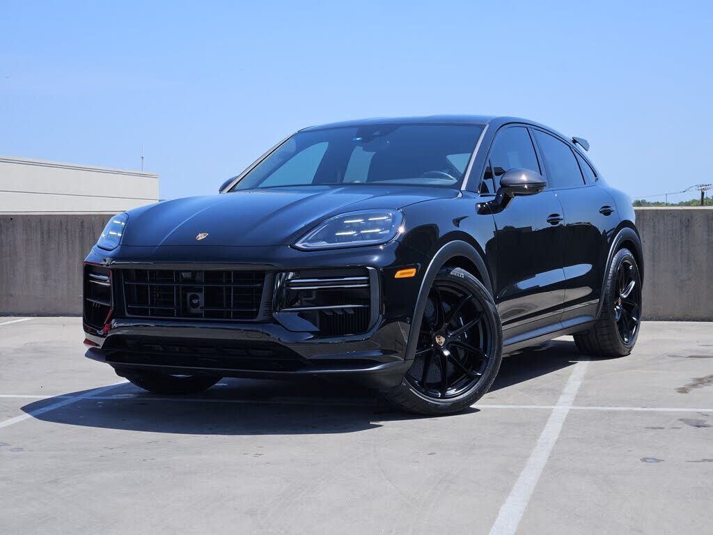 2026 PORSCHE Cayenne