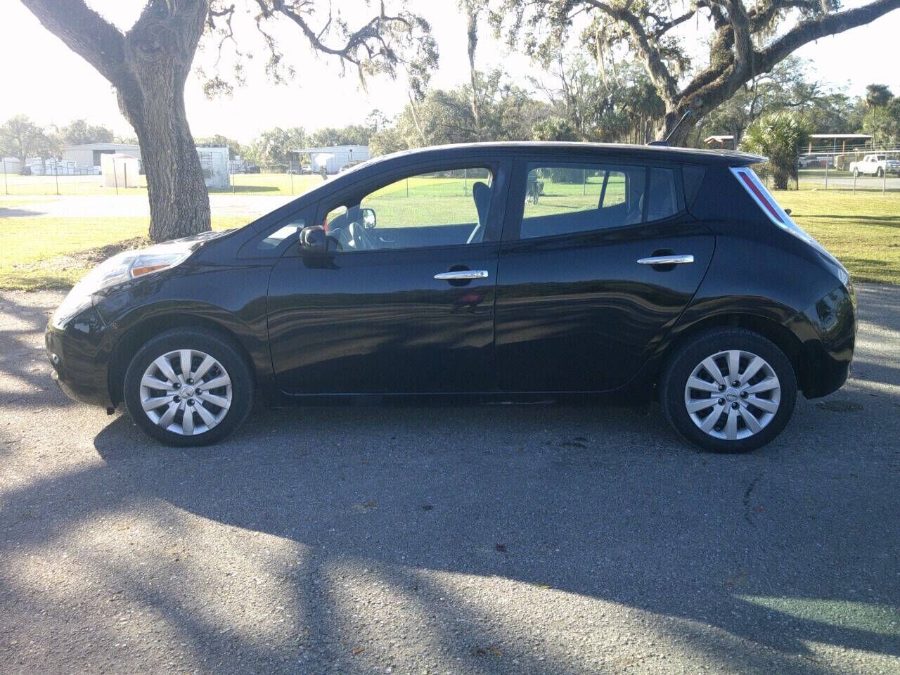 2013 NISSAN Leaf
