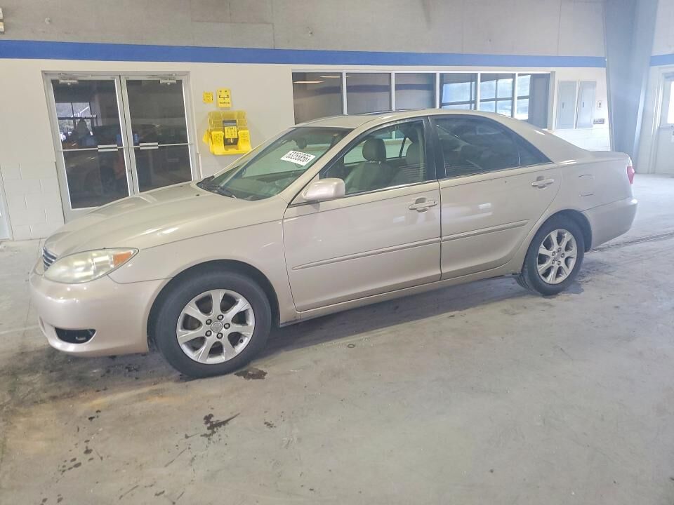 2005 TOYOTA Camry