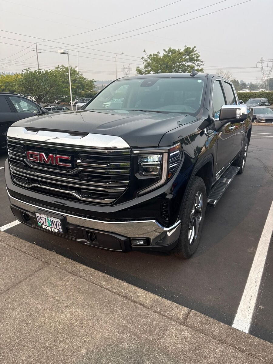 2023 GMC Sierra