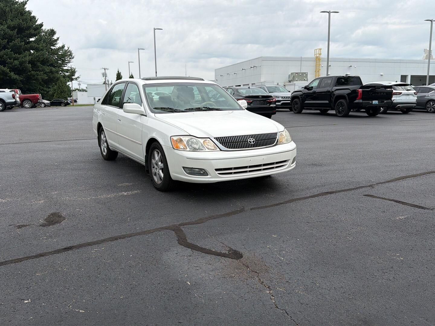 2002 TOYOTA Avalon