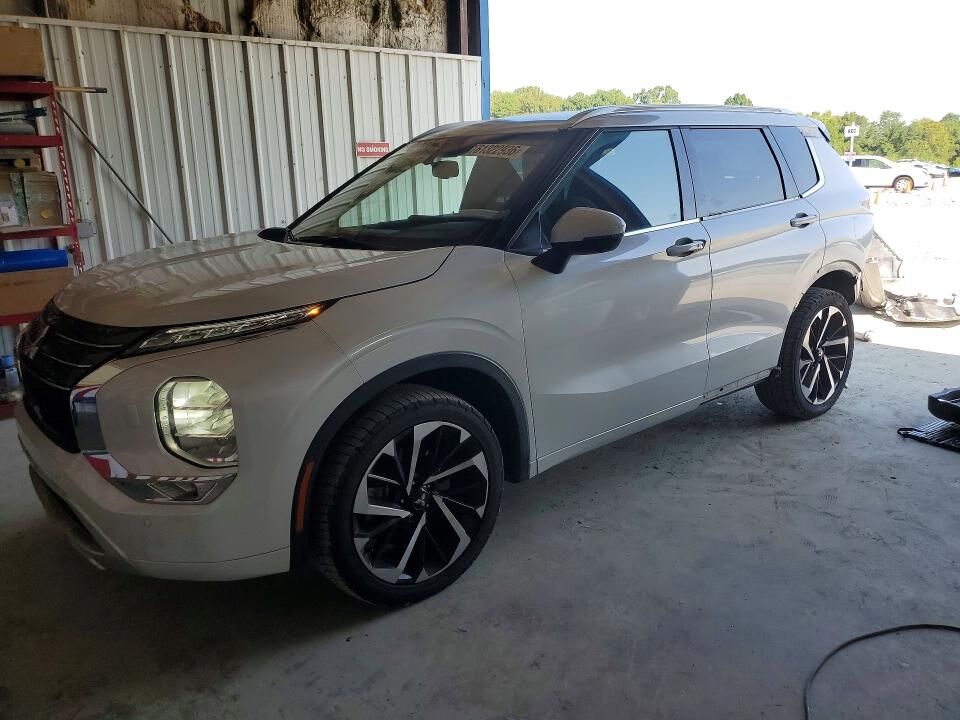2022 MITSUBISHI Outlander