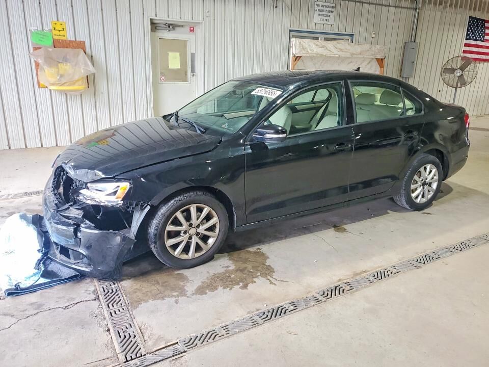 2011 VOLKSWAGEN Jetta