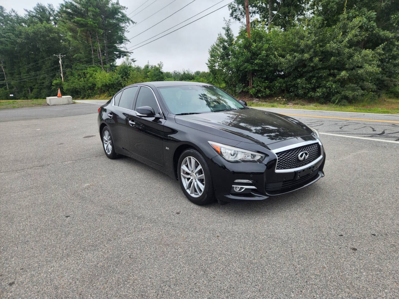 2016 INFINITI Q50