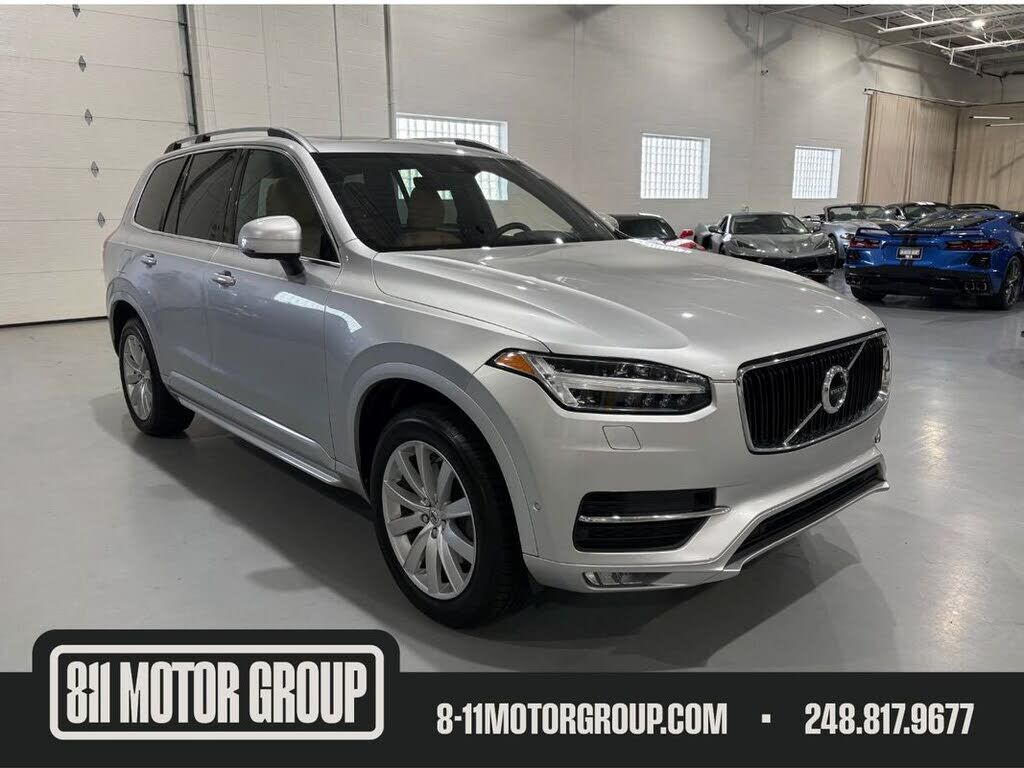 2017 VOLVO XC90