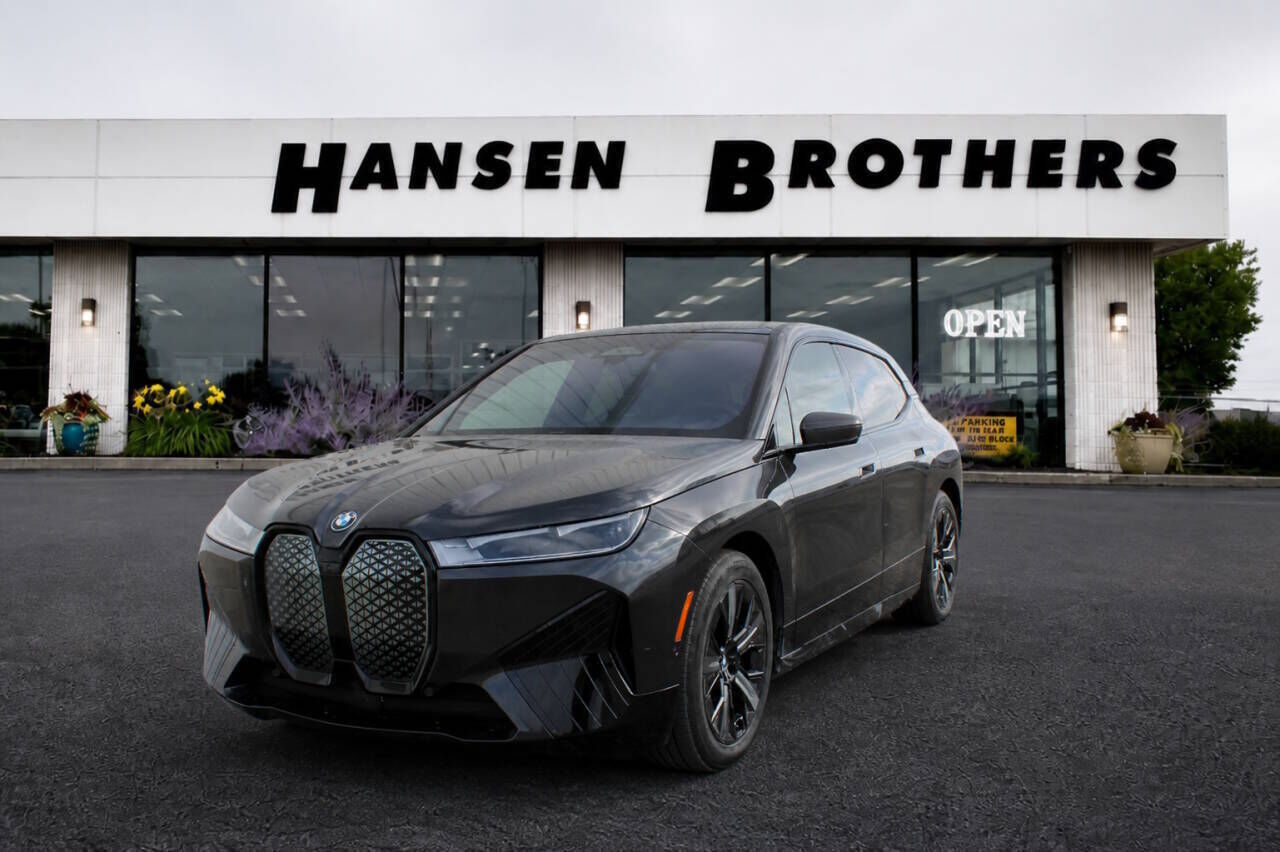 2022 BMW ix