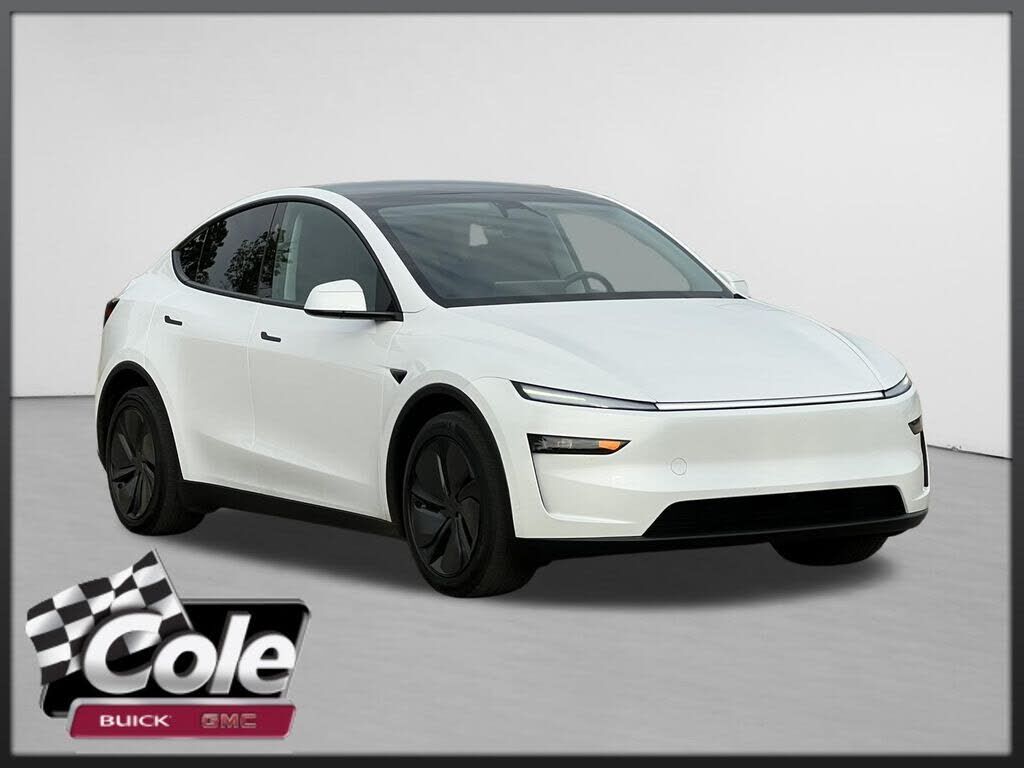 2026 TESLA Model Y