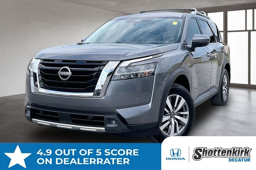 2022 NISSAN Pathfinder