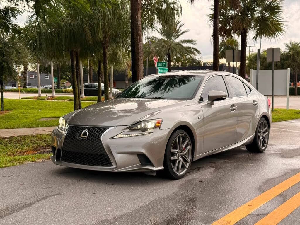 2016 LEXUS IS