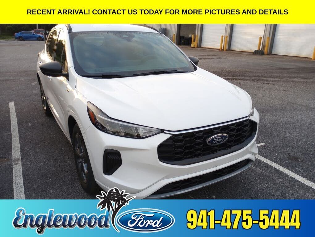 2024 FORD Escape