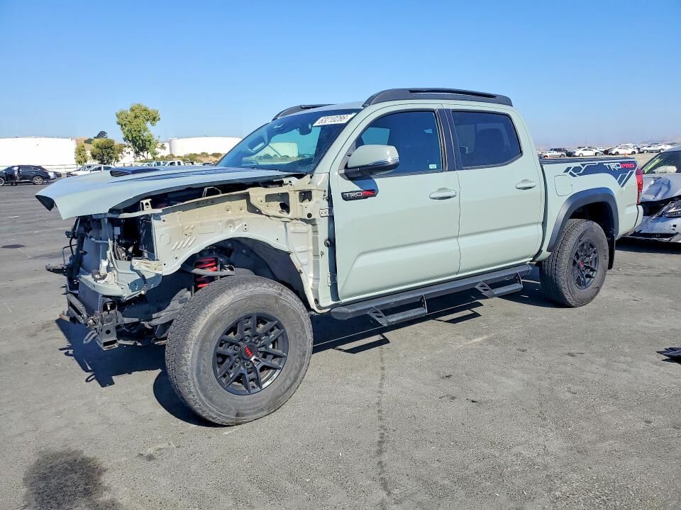 2021 TOYOTA Tacoma