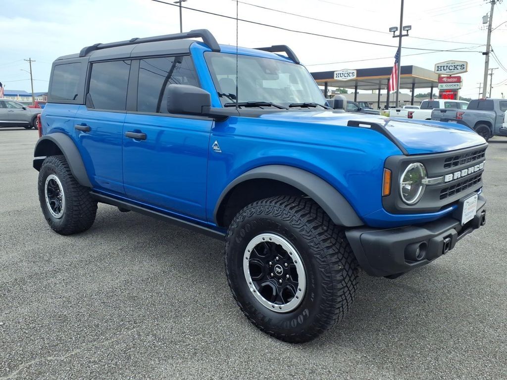 2023 FORD Bronco