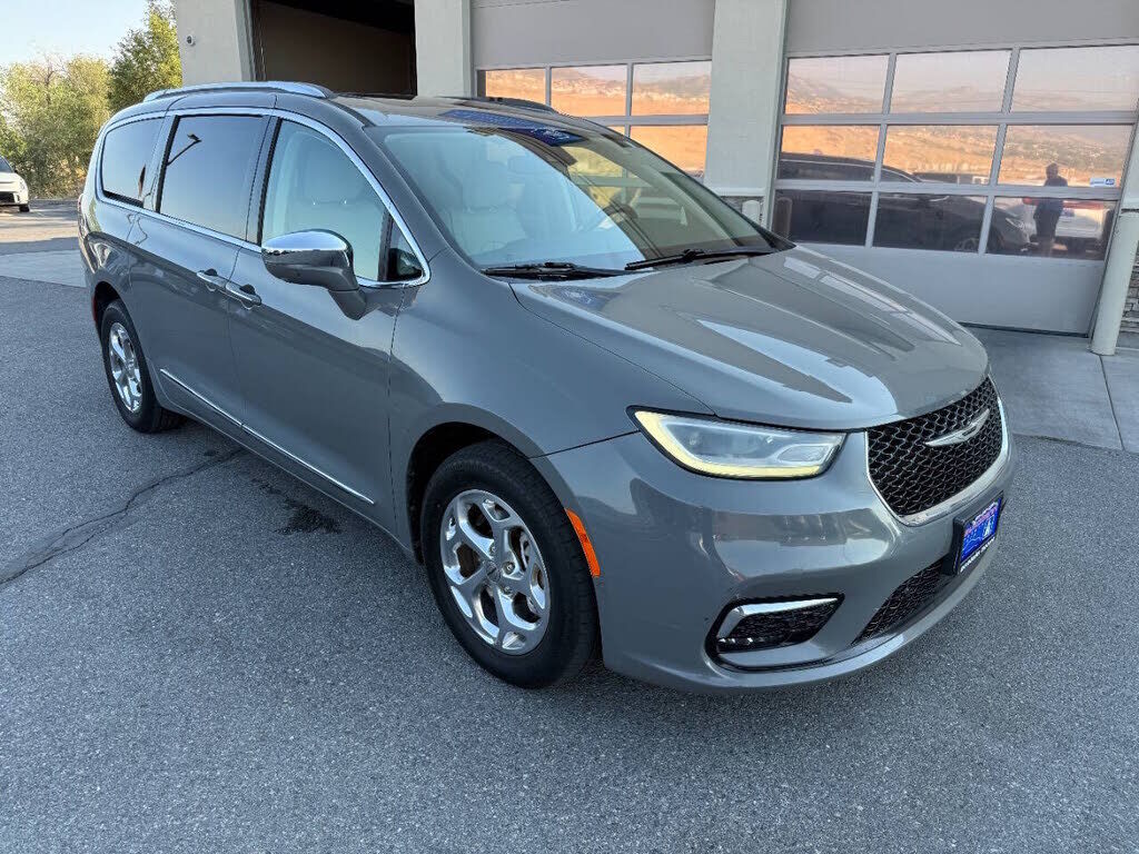 2021 CHRYSLER Pacifica