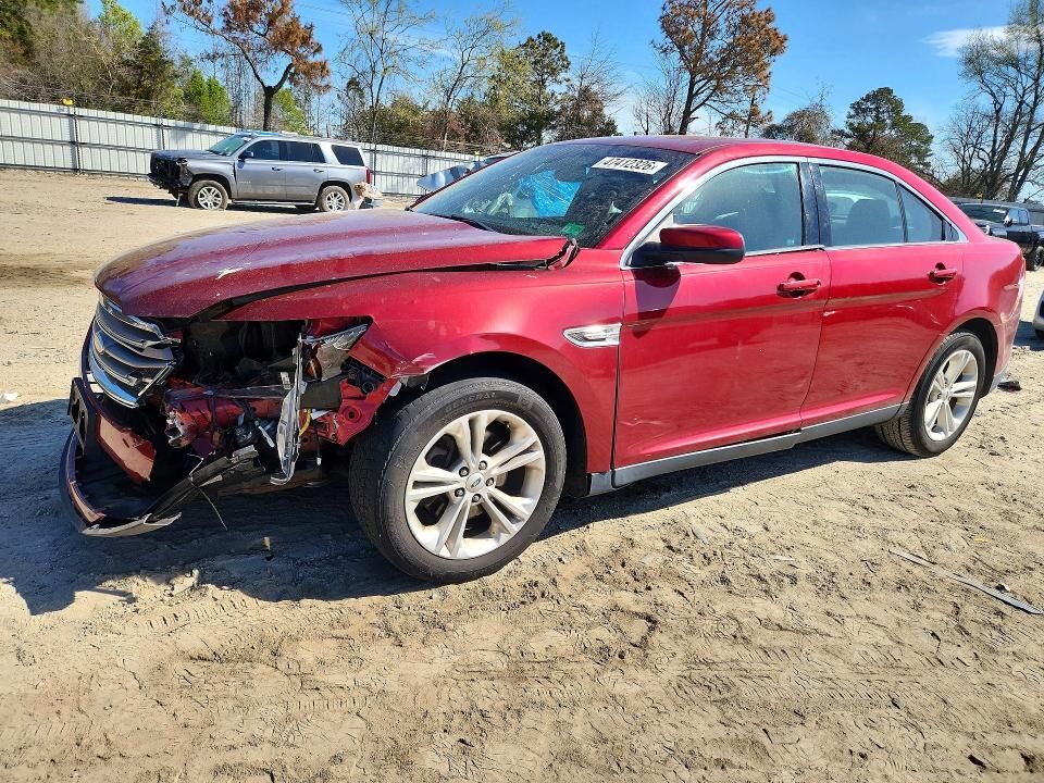 2013 FORD Taurus