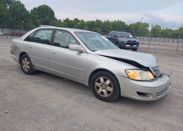 2001 TOYOTA Avalon