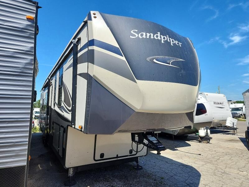 2021 FOREST RIVER Sandpiper Towables