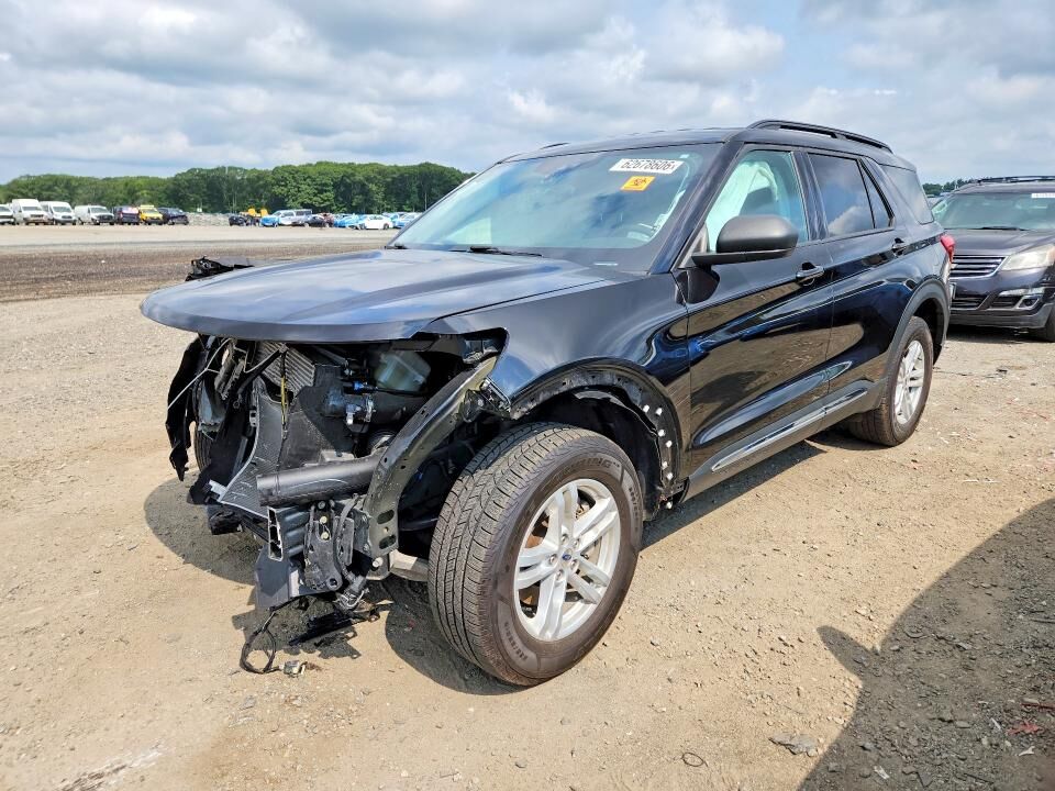 2021 FORD Explorer