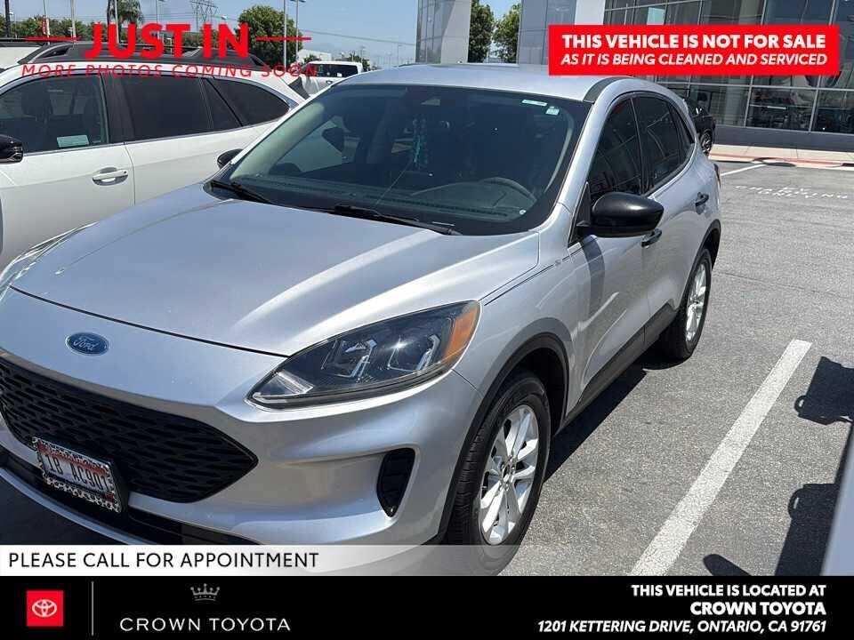 2020 FORD Escape